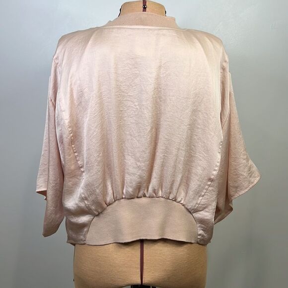 HEI HEI Pale Pink Zip Front Blouse Jacket - Size Medium - Picture 9 of 13